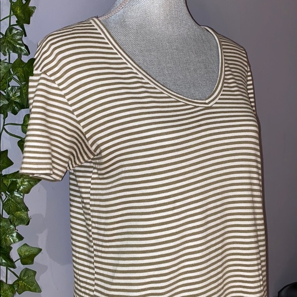 Woman's AEO Striped V-Neck Top S - Picture 7 of 7